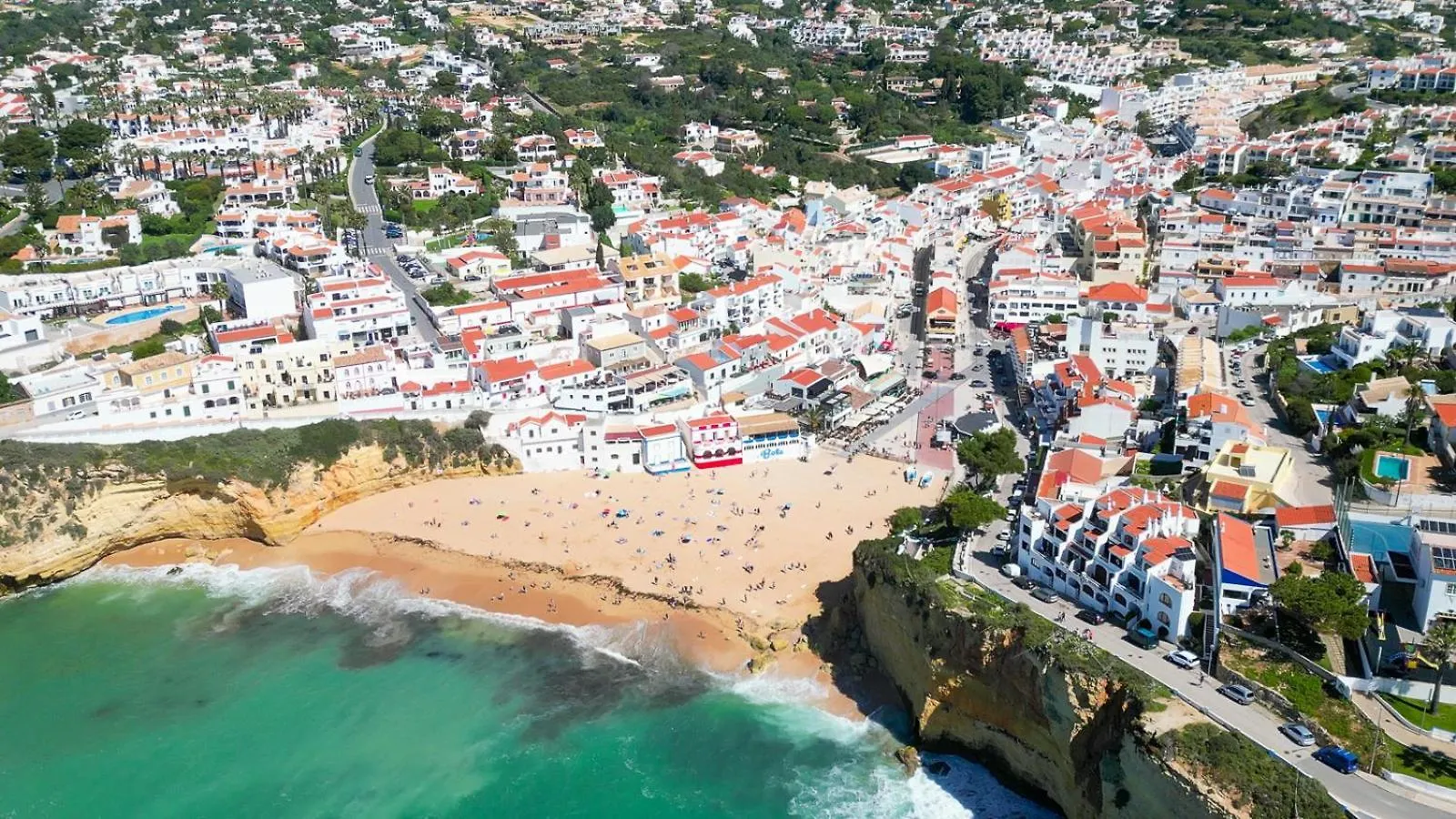 Queen Of The Bay Pearl Of Carvoeiro Португалия